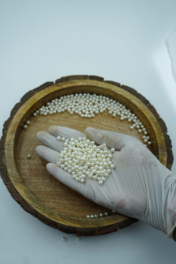Pearl white Craft Beads