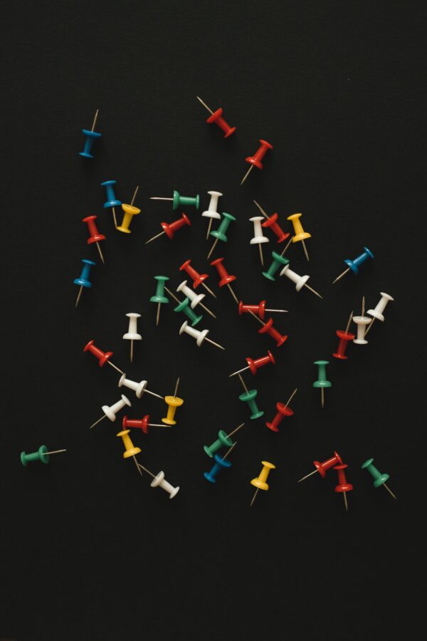 Multi-Color Push Pins Set